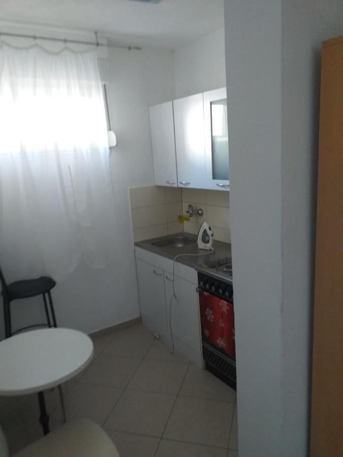 Studio Apartment Ema Split Bagian luar foto