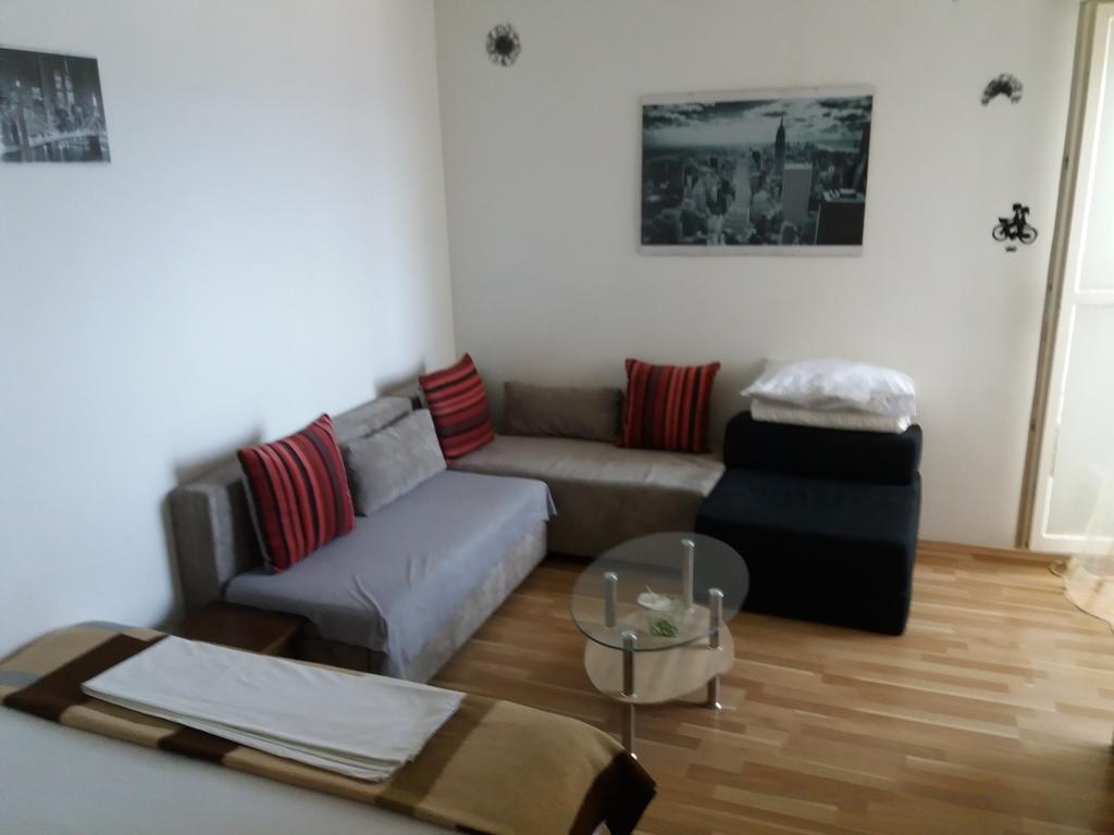 Studio Apartment Ema Split Bagian luar foto