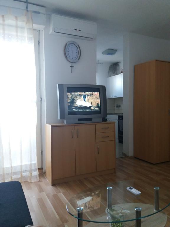 Studio Apartment Ema Split Bagian luar foto