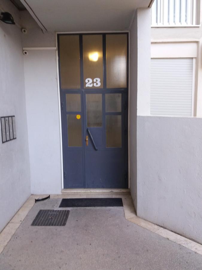 Studio Apartment Ema Split Bagian luar foto
