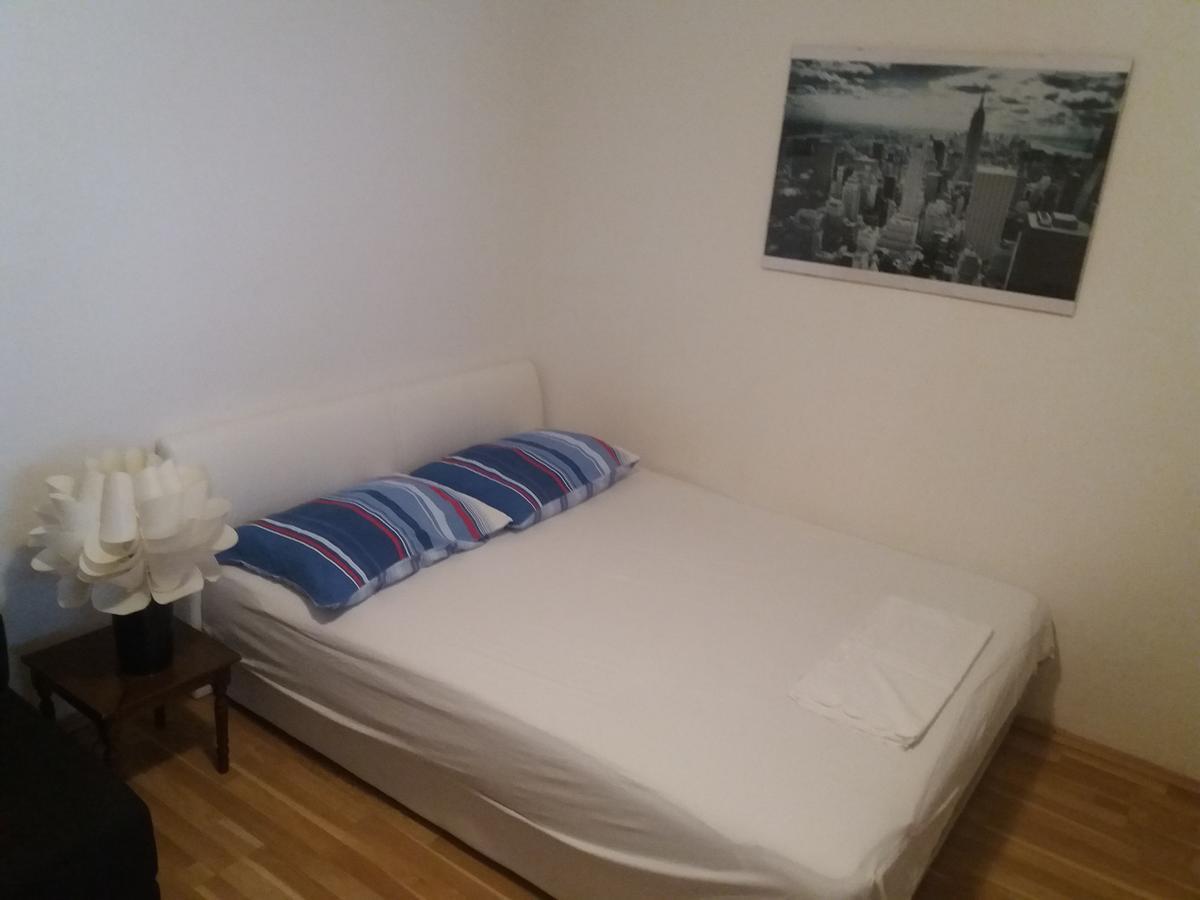 Studio Apartment Ema Split Bagian luar foto