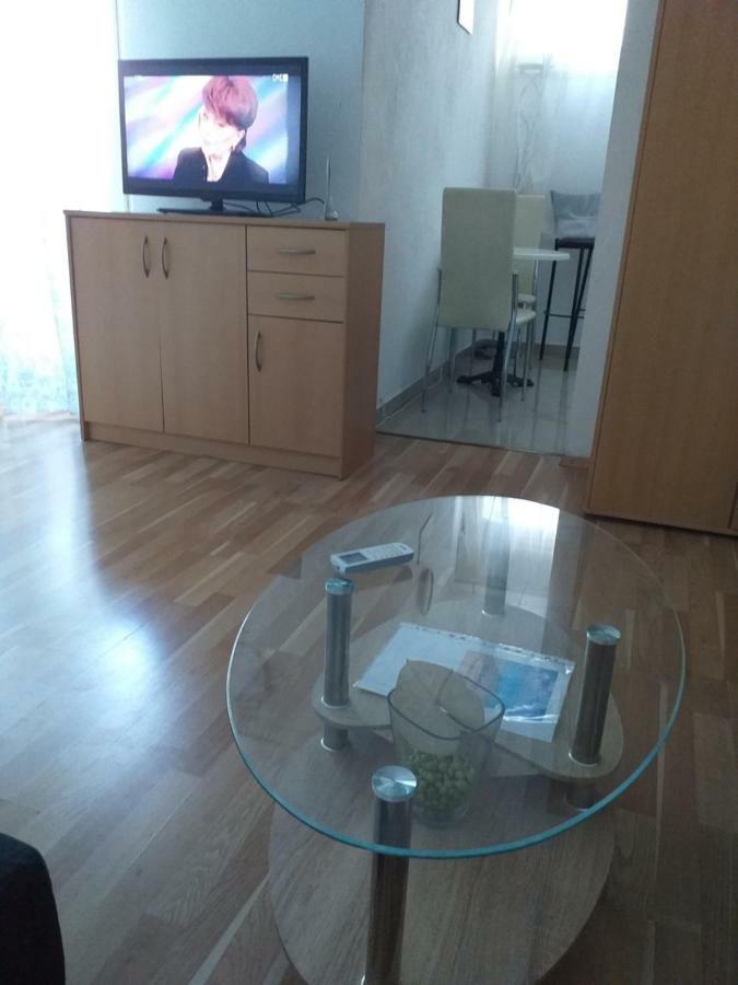 Studio Apartment Ema Split Bagian luar foto